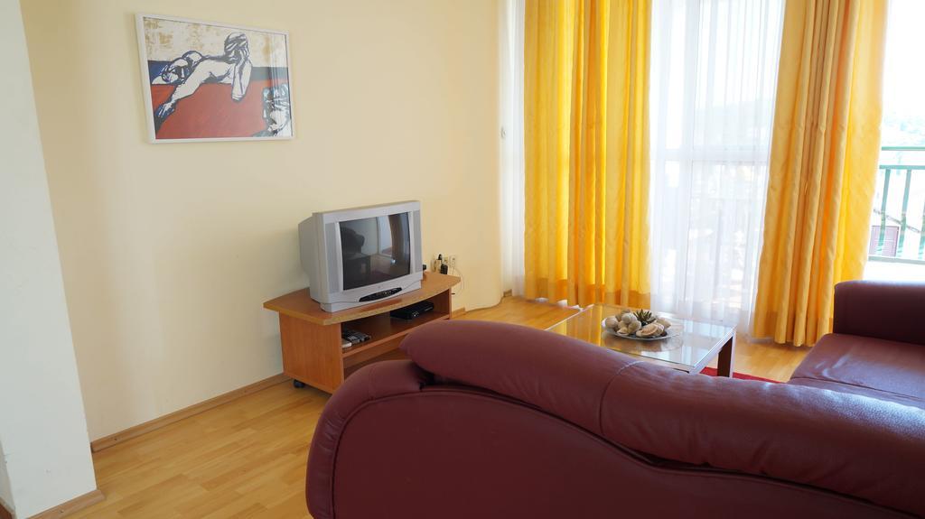 Villa Dvorine 迪斯诺 客房 照片